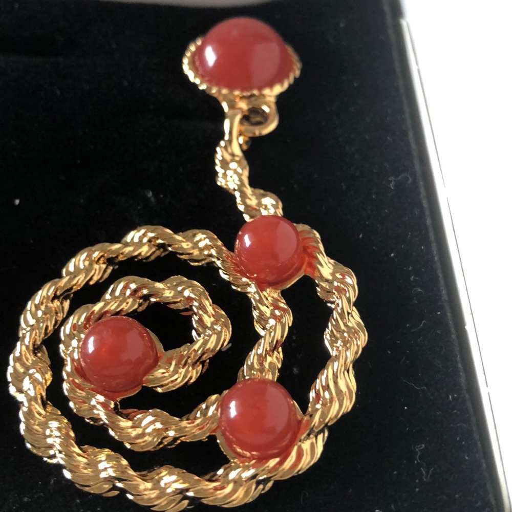 Avon vintage earrings